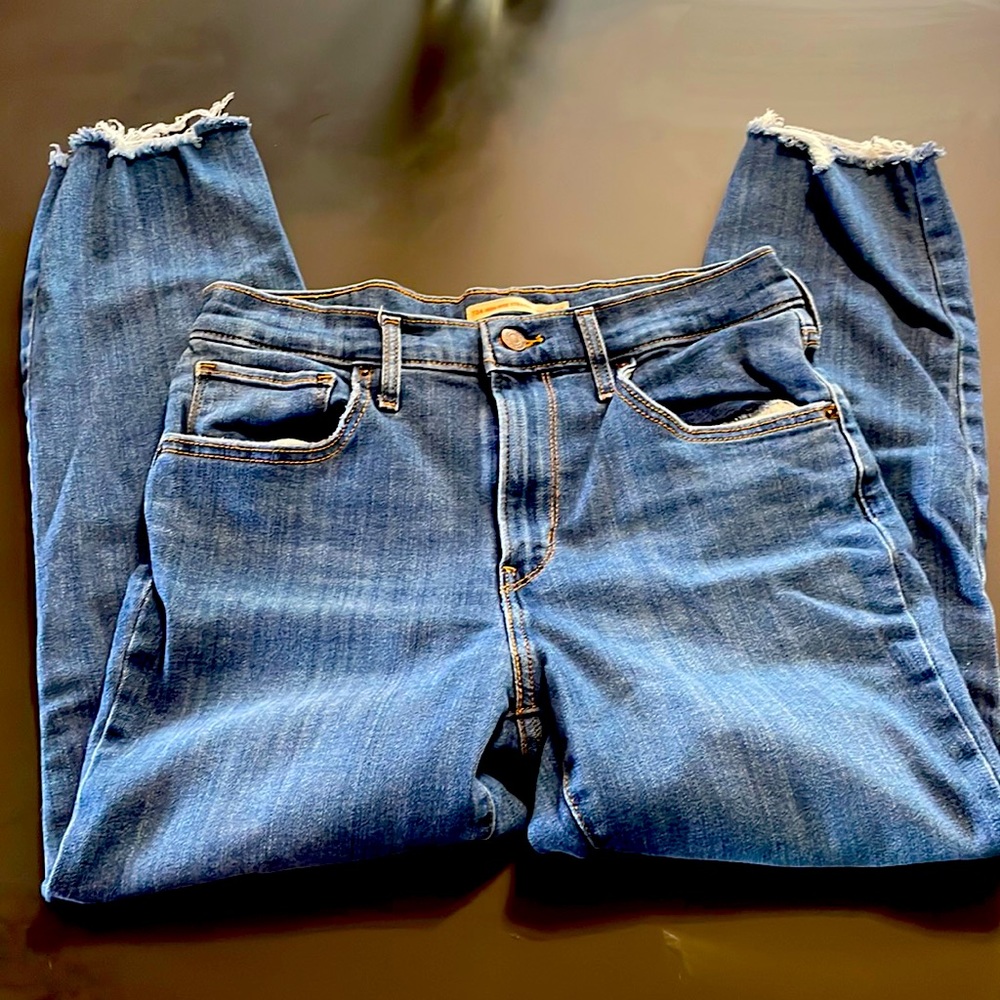 Levis jeans size 30 stretchy